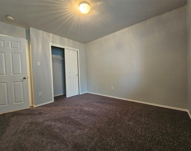 4211 Mather - Photo Thumbnail 21