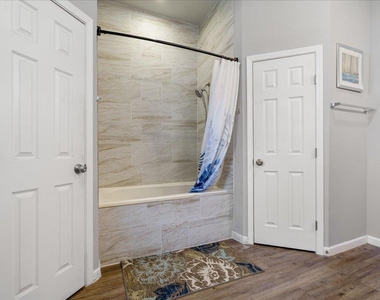 306 Songwood Dr - Photo Thumbnail 10