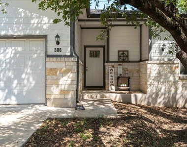 306 Songwood Dr - Photo Thumbnail 2