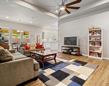 306 Songwood Dr - Photo Thumbnail 4