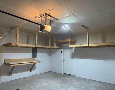 101 Lbj Ln - Photo Thumbnail 16