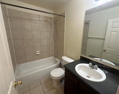 1408 Bergin Ct - Photo Thumbnail 8
