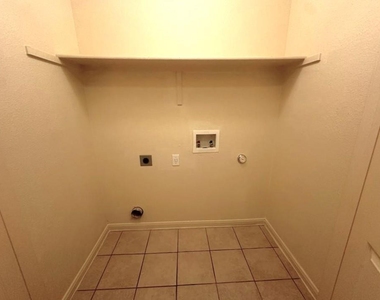 1408 Bergin Ct - Photo Thumbnail 10
