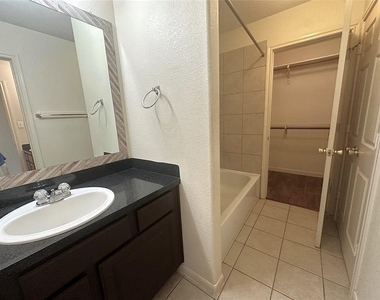1408 Bergin Ct - Photo Thumbnail 9