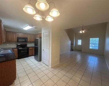 1408 Bergin Ct - Photo Thumbnail 4