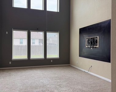 914 Emory Stable Dr - Photo Thumbnail 13