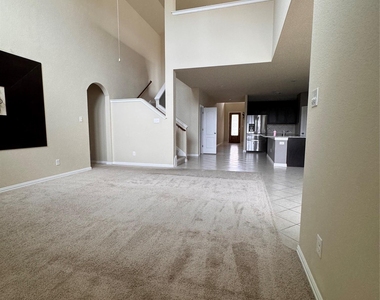 914 Emory Stable Dr - Photo Thumbnail 31