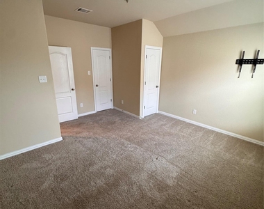 914 Emory Stable Dr - Photo Thumbnail 24