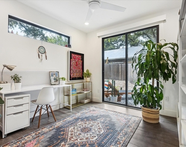 909 W Annie St - Photo Thumbnail 7