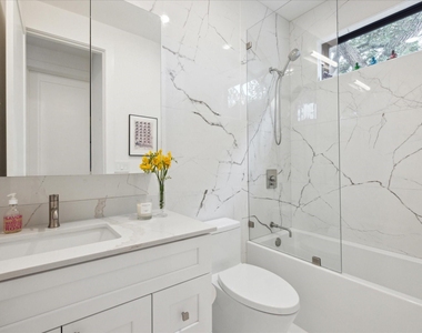 909 W Annie St - Photo Thumbnail 9