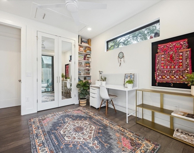 909 W Annie St - Photo Thumbnail 8
