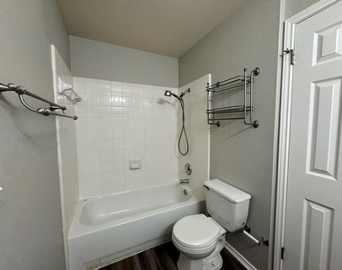 2311 Portwood Bend Cv - Photo Thumbnail 32