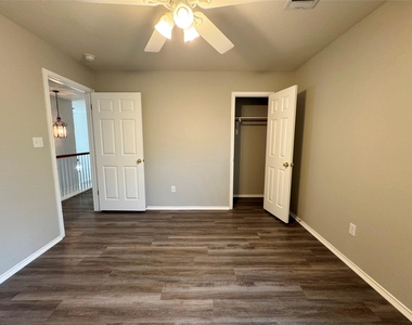 2311 Portwood Bend Cv - Photo Thumbnail 21