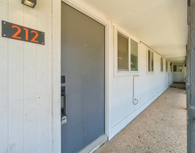 7929 Gault St - Photo Thumbnail 2