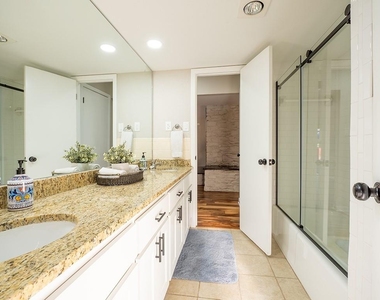 11618 Sherwood Frst - Photo Thumbnail 22