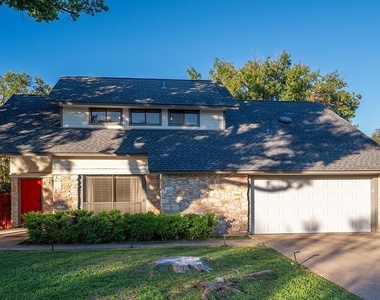 11618 Sherwood Frst - Photo Thumbnail 2
