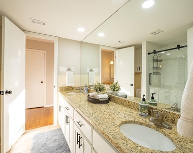 11618 Sherwood Frst - Photo Thumbnail 23