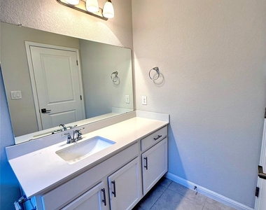 3017 Settlement Dr - Photo Thumbnail 23