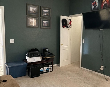 13804 Ashton Woods Cir - Photo Thumbnail 9