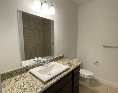 232 Sapphire Rd - Photo Thumbnail 23