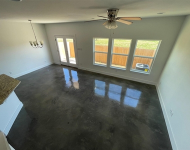232 Sapphire Rd - Photo Thumbnail 26