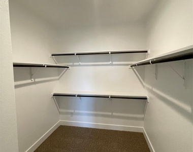 232 Sapphire Rd - Photo Thumbnail 18