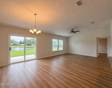 817 Trellis Bay Drive - Photo Thumbnail 7