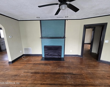 41 Tallulah Avenue - Photo Thumbnail 4