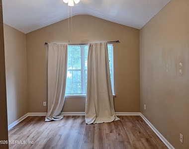 7540 Red Crane Lane - Photo Thumbnail 10