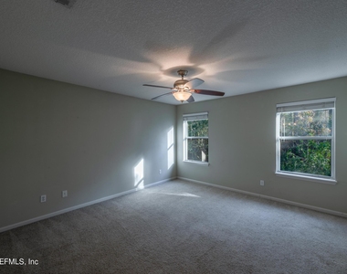 807 Scrub Jay Drive - Photo Thumbnail 19