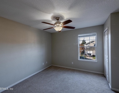 807 Scrub Jay Drive - Photo Thumbnail 29