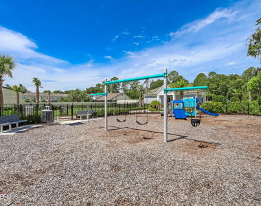 280 Anthony Drive - Photo Thumbnail 38
