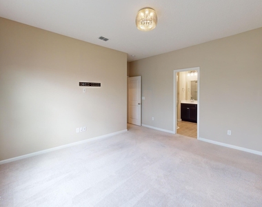 3965 Cloverdale Court - Photo Thumbnail 37