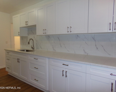2924 Southside Boulevard - Photo Thumbnail 4