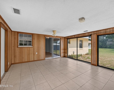 328 Palos Court - Photo Thumbnail 19