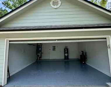 8250 Lakemont Drive - Photo Thumbnail 16