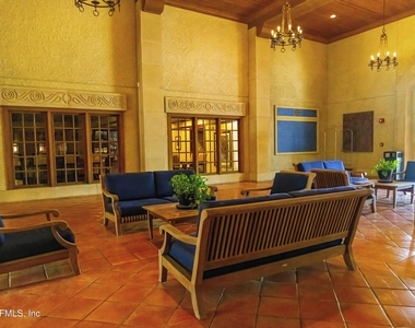 945 Registry Boulevard - Photo Thumbnail 11