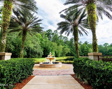 945 Registry Boulevard - Photo Thumbnail 1