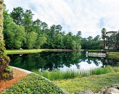 945 Registry Boulevard - Photo Thumbnail 2