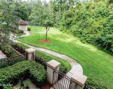 945 Registry Boulevard - Photo Thumbnail 8