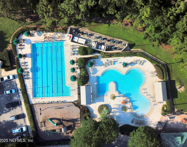945 Registry Boulevard - Photo Thumbnail 16
