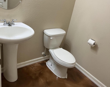 5063 Johnson Creek Drive - Photo Thumbnail 21