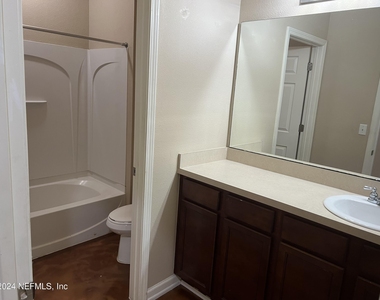 5063 Johnson Creek Drive - Photo Thumbnail 17