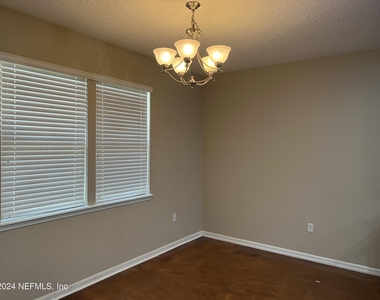 5063 Johnson Creek Drive - Photo Thumbnail 16