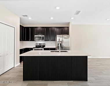 1620 Pottsburg Point Drive - Photo Thumbnail 8