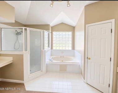 312 Morning Glory Lane - Photo Thumbnail 10