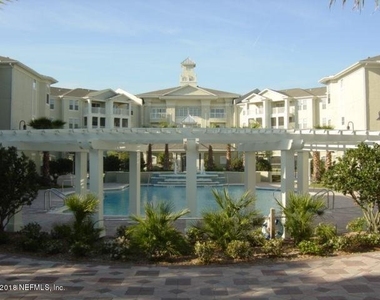 8290 Gate Parkway - Photo Thumbnail 2