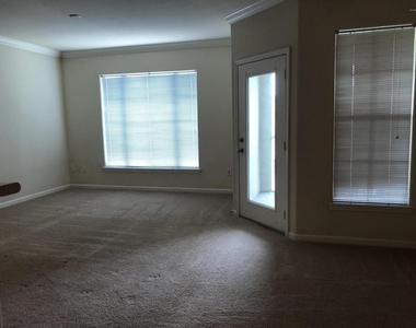 8290 Gate Parkway - Photo Thumbnail 12