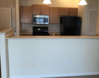 8290 Gate Parkway - Photo Thumbnail 7