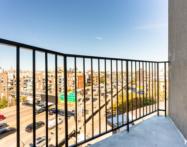 280 Meeker Ave - Photo Thumbnail 10